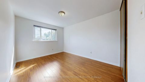 Photo 24 at 15 Thistlewaite Crescent, Malvern West, Toronto