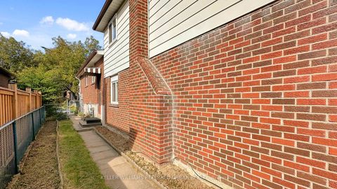 Photo 49 at 15 Thistlewaite Crescent, Malvern West, Toronto