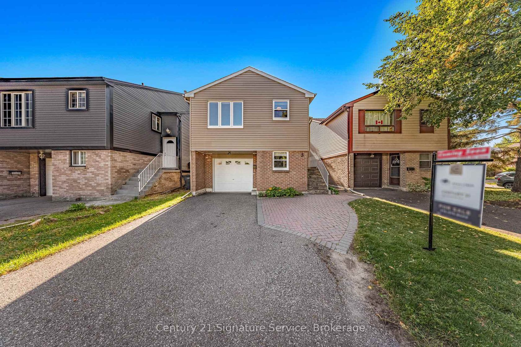 3 Majestic Crescent, Central Park, Brampton 2
