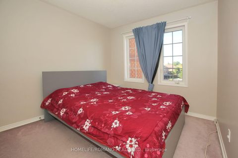 Photo 17 at 37 Ridgeway Court, Maple, Vaughan