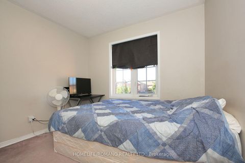 Photo 19 at 37 Ridgeway Court, Maple, Vaughan