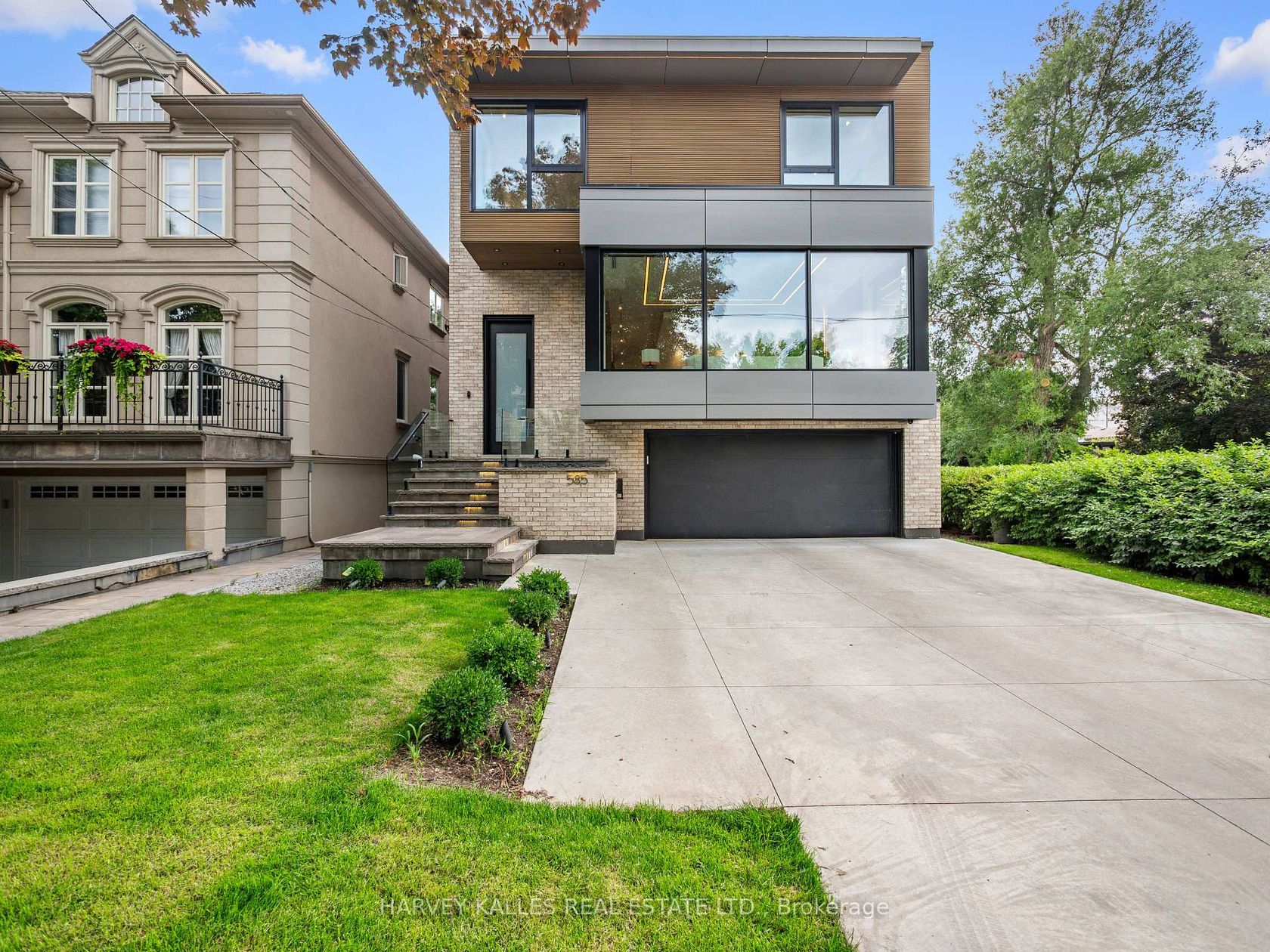 585 Bedford park Avenue, Nortown, Toronto by Alessia Polo 585 Bedford park Avenue, Nortown, Toronto