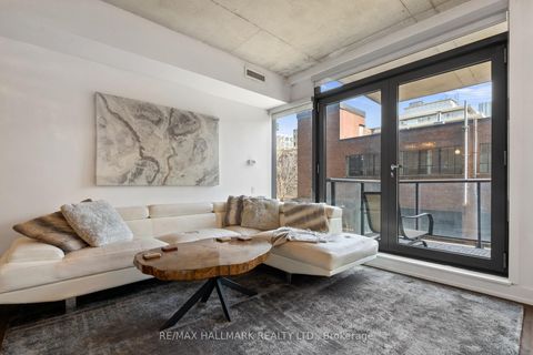 Photo 3 at 206 - 560 King Street W, Waterfront Communities C1, Toronto