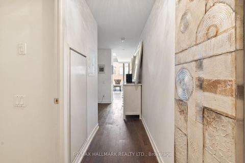 Photo 15 at 206 - 560 King Street W, Waterfront Communities C1, Toronto