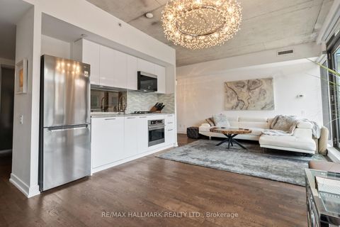 Photo 19 at 206 - 560 King Street W, Waterfront Communities C1, Toronto