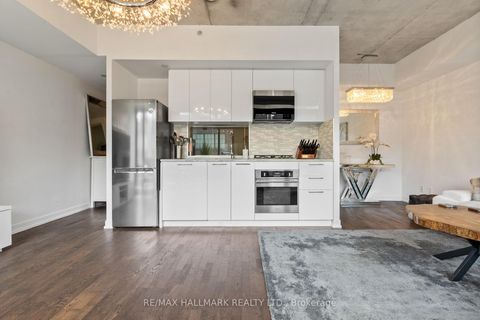 Photo 24 at 206 - 560 King Street W, Waterfront Communities C1, Toronto