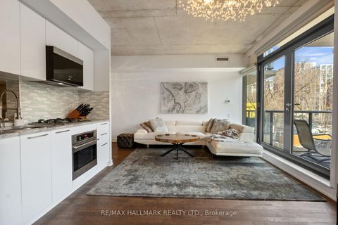 Photo 25 at 206 - 560 King Street W, Waterfront Communities C1, Toronto