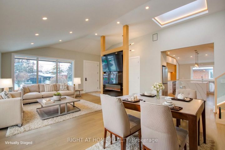 Photo 4 at 4283 Wilcox Road, Rathwood, Mississauga