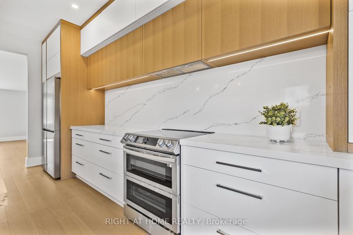 Photo 11 at 4283 Wilcox Road, Rathwood, Mississauga
