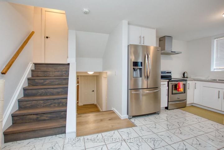 Photo 37 at 4283 Wilcox Road, Rathwood, Mississauga