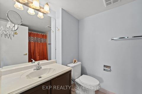 Photo 20 at 521 - 32 Clarissa Drive, Harding, Richmond Hill
