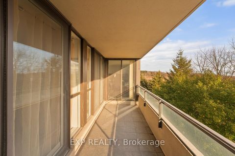 Photo 22 at 521 - 32 Clarissa Drive, Harding, Richmond Hill