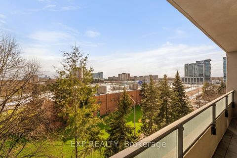 Photo 23 at 521 - 32 Clarissa Drive, Harding, Richmond Hill