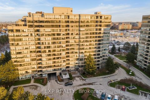 Photo 33 at 521 - 32 Clarissa Drive, Harding, Richmond Hill