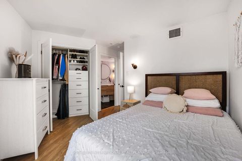 Photo 16 at 213 - 801 King Street W, Niagara, Toronto