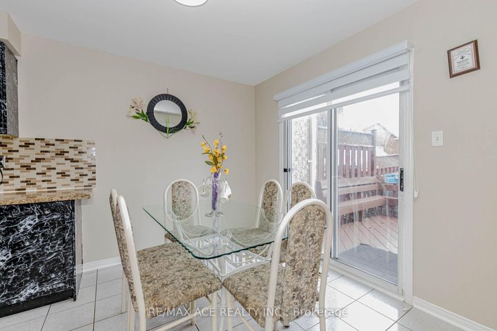 Photo 15 at 97 Bighorn Crescent, Wellington, Brampton