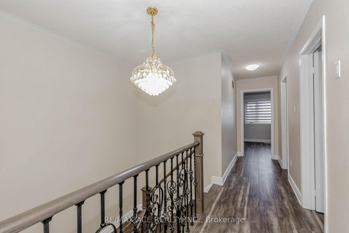Photo 26 at 97 Bighorn Crescent, Wellington, Brampton