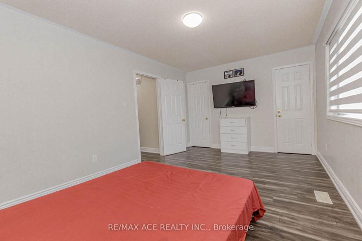 Photo 29 at 97 Bighorn Crescent, Wellington, Brampton