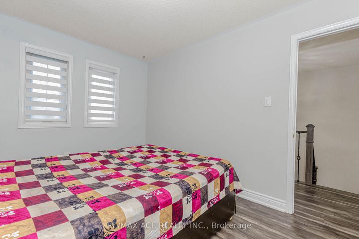 Photo 32 at 97 Bighorn Crescent, Wellington, Brampton