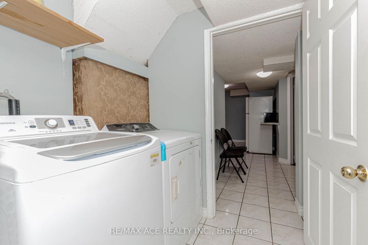 Photo 36 at 97 Bighorn Crescent, Wellington, Brampton