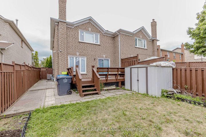 Photo 40 at 97 Bighorn Crescent, Wellington, Brampton