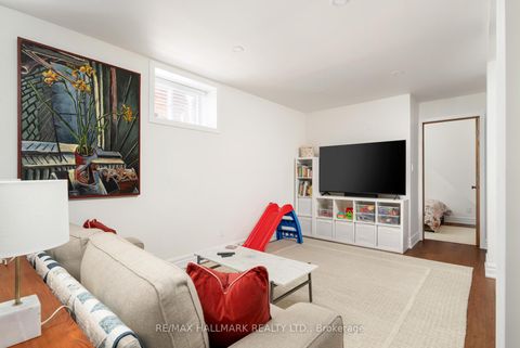Photo 20 at 510 Cosburn Avenue, East York, Toronto