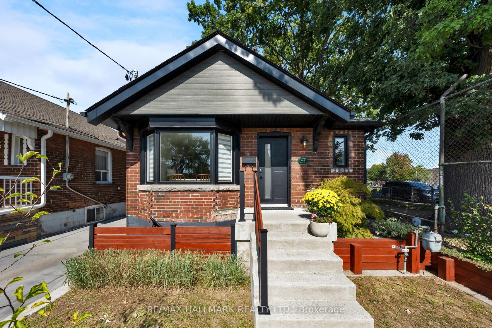 510 Cosburn Avenue, East York, Toronto 