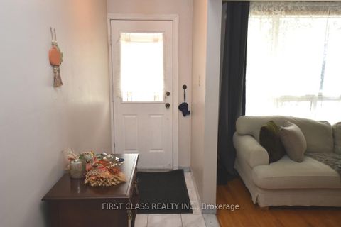 Photo 1 at 82 Gooderham Drive, Maryvale, Toronto