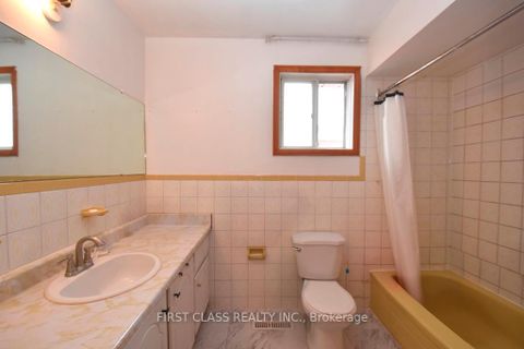 Photo 11 at 82 Gooderham Drive, Maryvale, Toronto