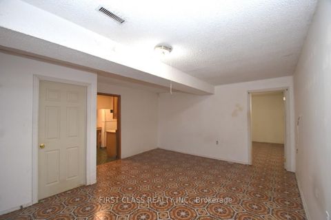 Photo 17 at 82 Gooderham Drive, Maryvale, Toronto