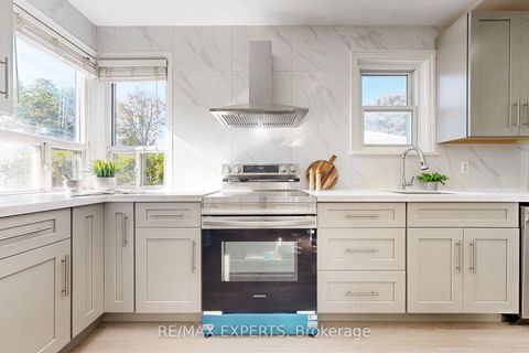 Photo 2 at 261 Helmer Avenue, Central Newmarket, Newmarket