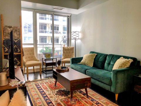 Photo 9 at SW 215 - 9191 Yonge Street, Langstaff, Richmond Hill