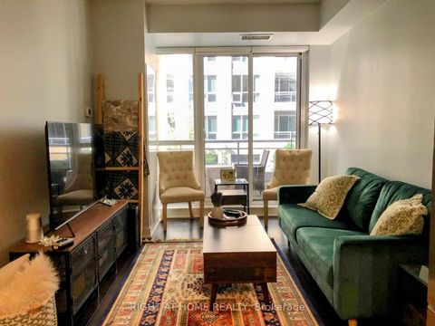 Photo 10 at SW 215 - 9191 Yonge Street, Langstaff, Richmond Hill