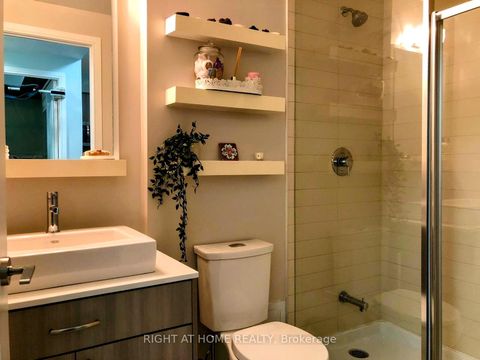 Photo 14 at SW 215 - 9191 Yonge Street, Langstaff, Richmond Hill