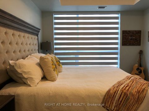 Photo 16 at SW 215 - 9191 Yonge Street, Langstaff, Richmond Hill