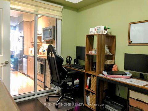 Photo 18 at SW 215 - 9191 Yonge Street, Langstaff, Richmond Hill