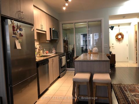 Photo 21 at SW 215 - 9191 Yonge Street, Langstaff, Richmond Hill