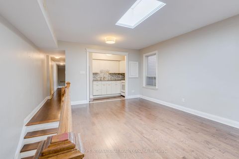 Photo 25 at 412 Wellesley Street E, South St. James Town, Toronto