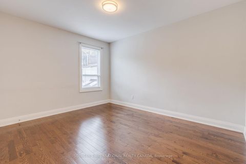 Photo 33 at 412 Wellesley Street E, South St. James Town, Toronto