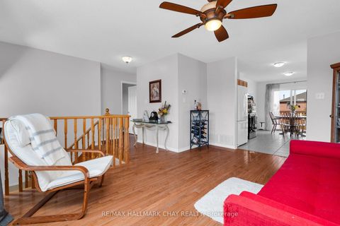 Photo 3 at 166 Country Lane, Painswick South, Barrie