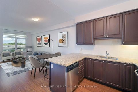Photo 13 at 312 - 12 Woodstream Boulevard, Vaughan Grove, Vaughan