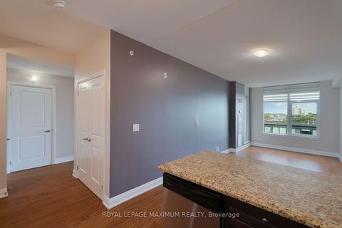Photo 15 at 312 - 12 Woodstream Boulevard, Vaughan Grove, Vaughan