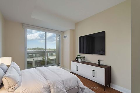 Photo 16 at 312 - 12 Woodstream Boulevard, Vaughan Grove, Vaughan