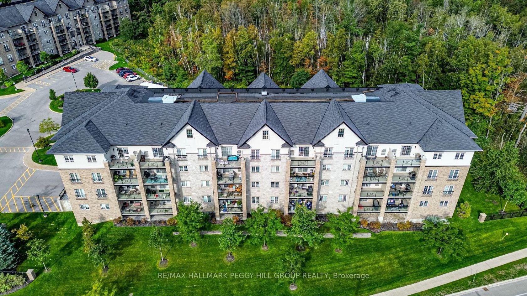 402 - 40 Ferndale Drive S, Ardagh, Barrie photo number 2