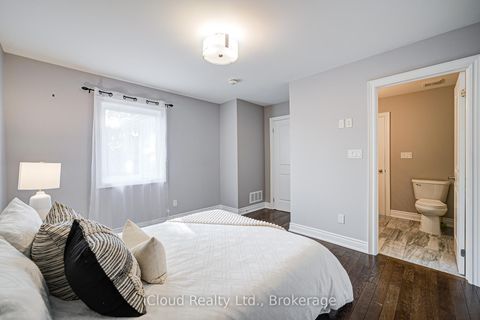 Photo 28 at 151 Westbourne Avenue, Birchmount, Toronto