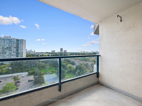 Photo 17 at 1501 - 1 Clark Avenue W, Yorkhill, Vaughan