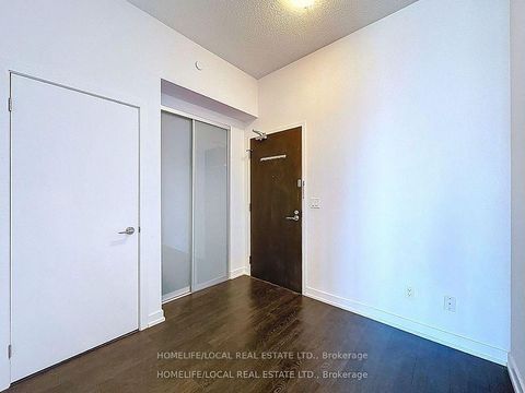 Photo 8 at # 506 - 297 College Street, Chinatown, Toronto