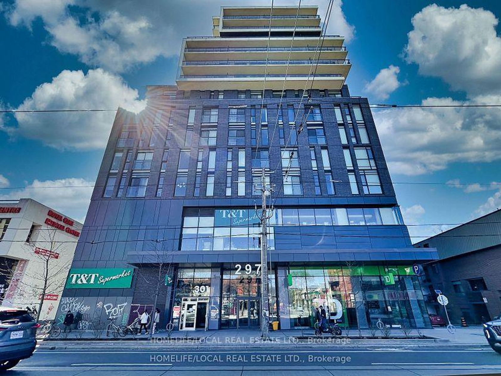 # 506 - 297 College Street, Chinatown, Toronto 