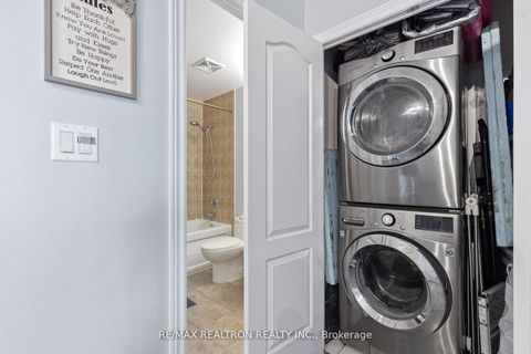 Photo 9 at 208 - 2772 Keele Street, CFB, Toronto