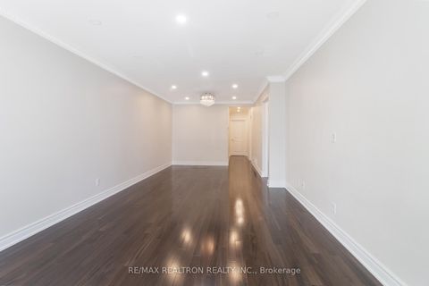 Photo 5 at 44 Caracas Road, Bayview Village, Toronto